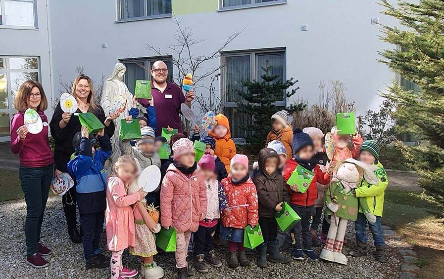 Kinder Senioren Haus Marienthal Deggendorf Pflege Kindergarten