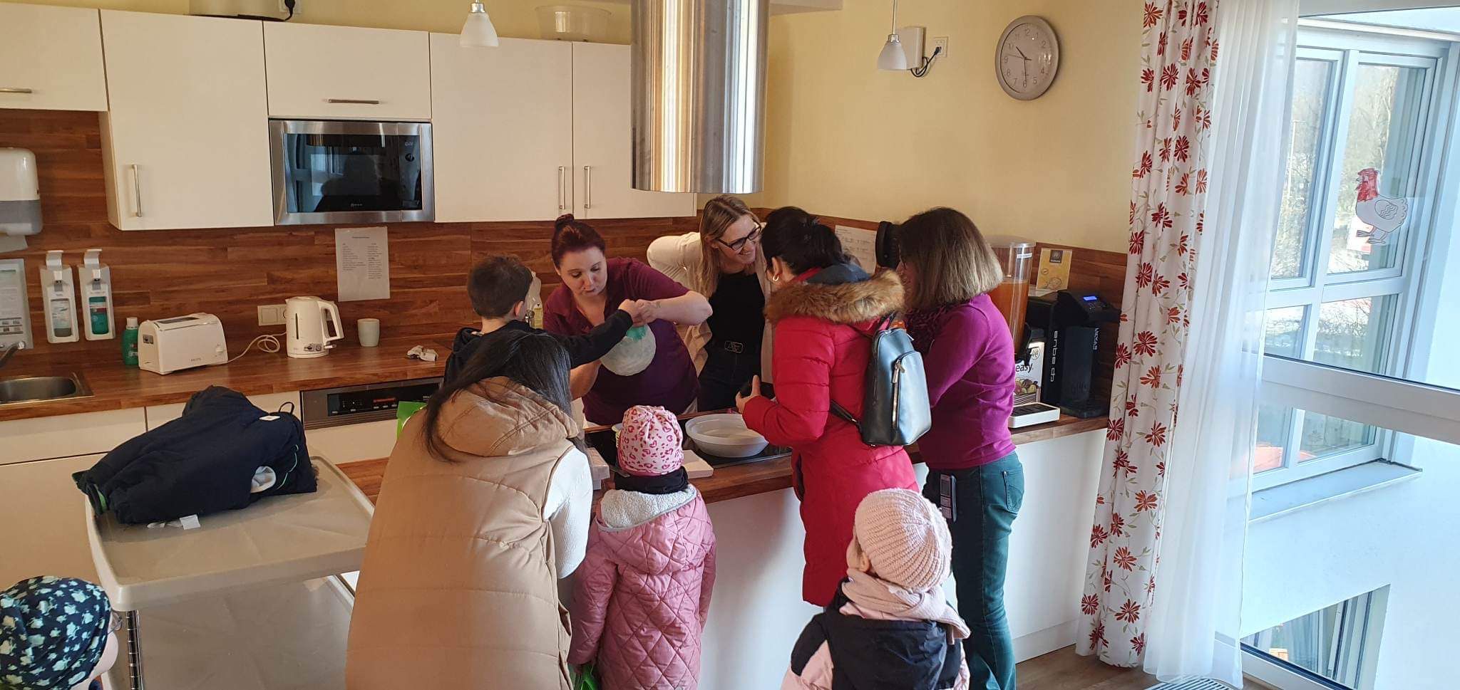 Kinder Senioren Haus Marienthal Deggendorf Pflege Kindergarten