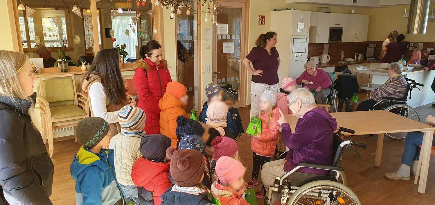 Kinder Senioren Haus Marienthal Deggendorf Pflege Kindergarten