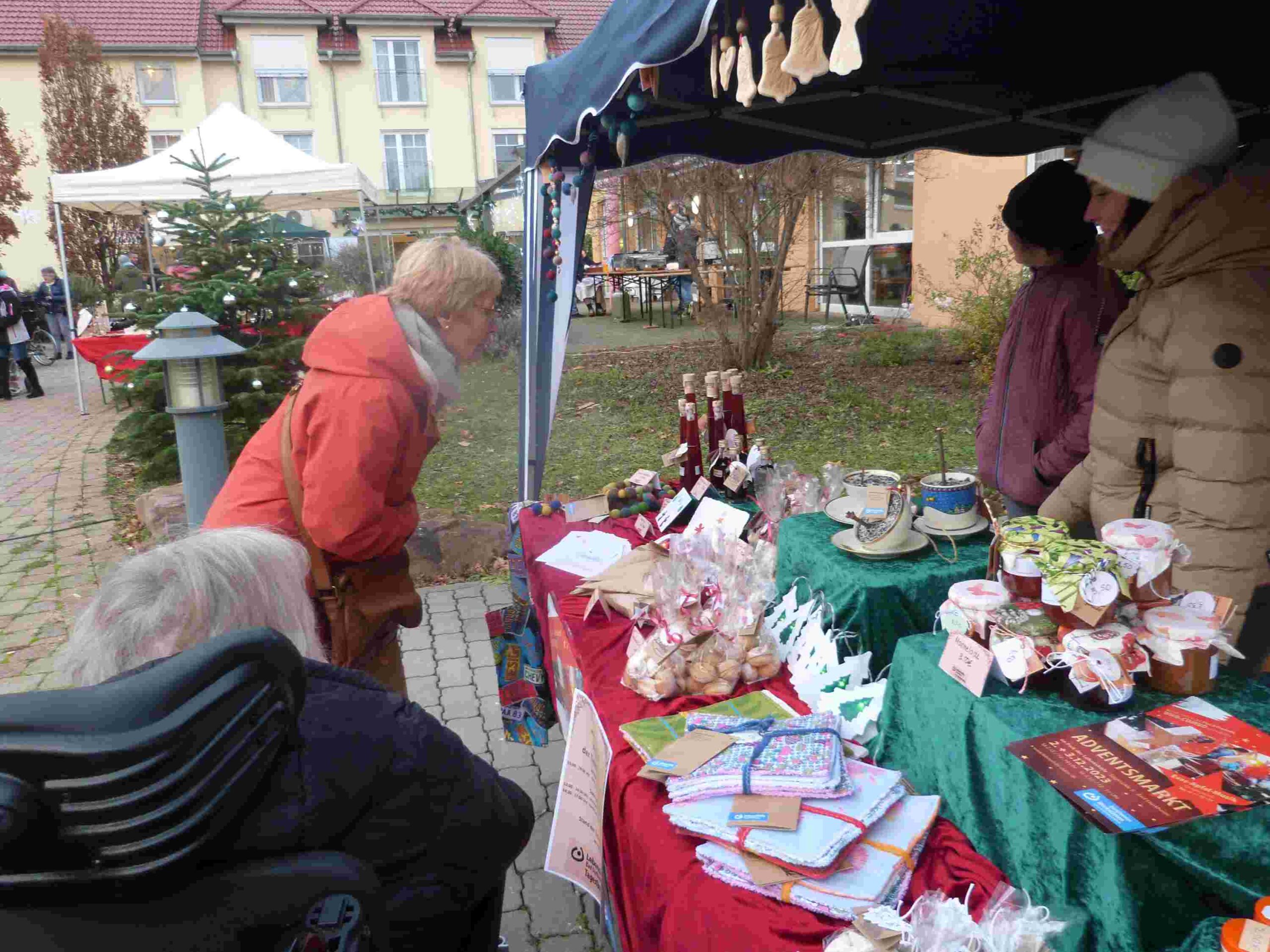 Adventsmarkt-Seniorendomizil-Haus-Nikolas