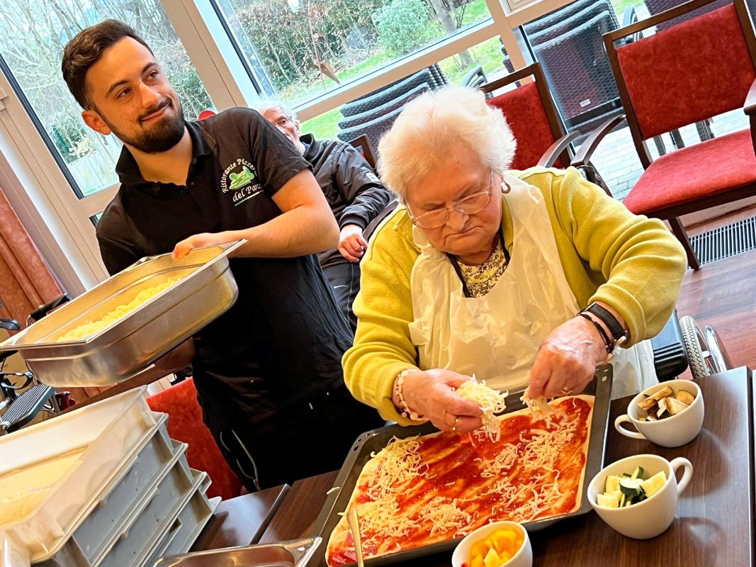 Pizzabacken-Seniorendomizil-Haus-Sibylla-Muggensturm