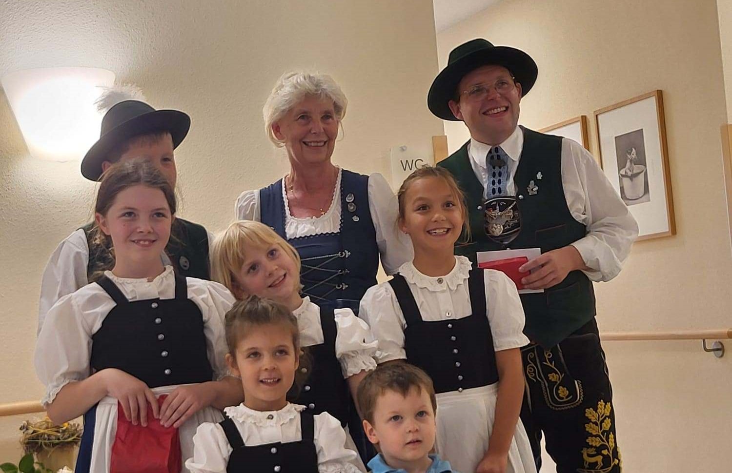 Besuch der Trachtenjugend Regenstauf