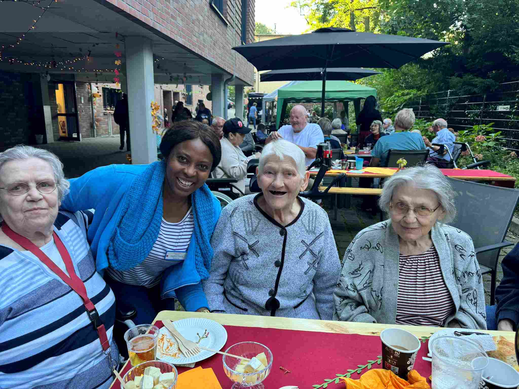 Sommerfest bei Compassio: Ein Weinfest für die ganze Familie!