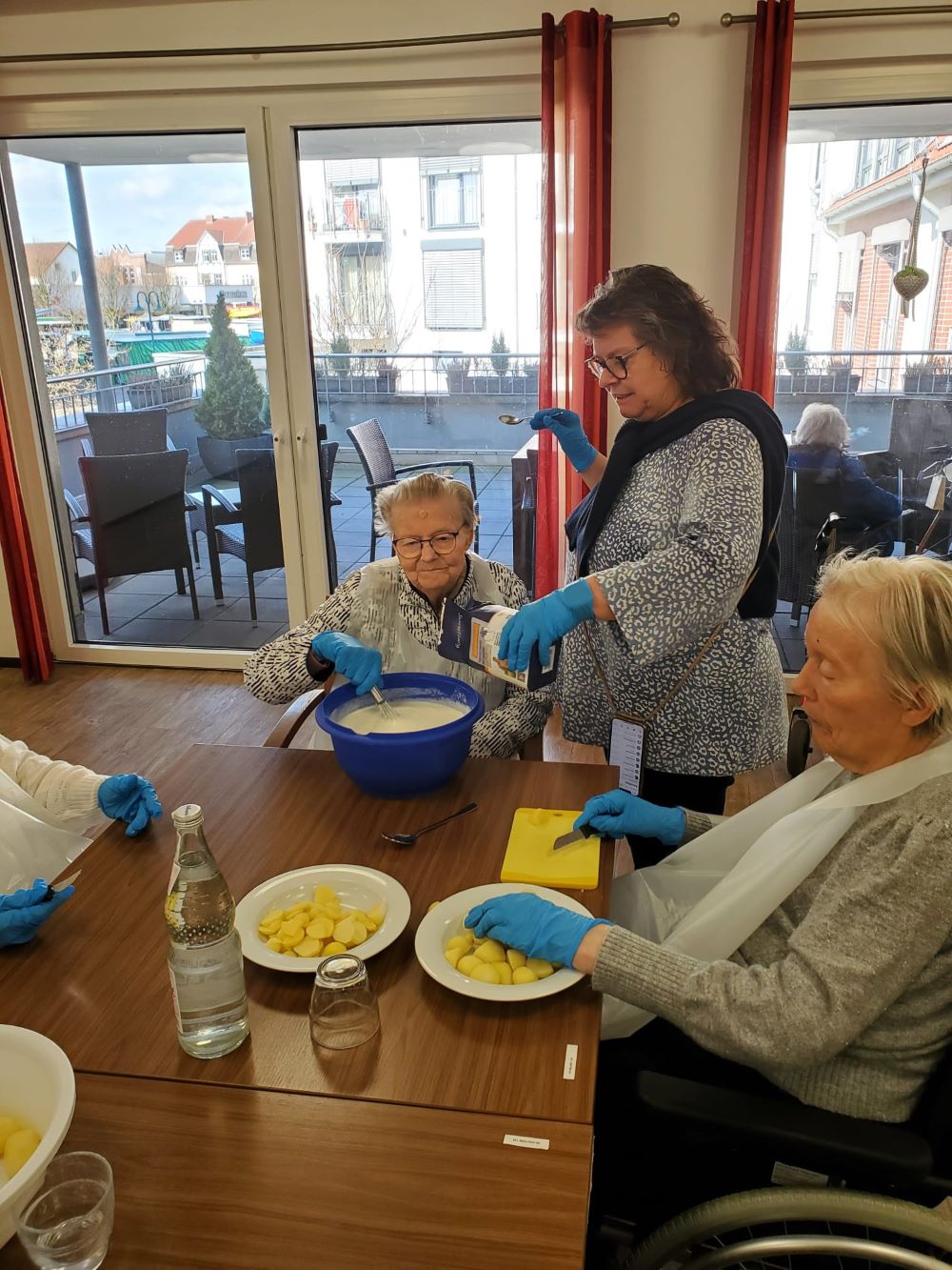 Seniorenresidenz Ennigerloh – Bratkartoffeln mit Spiegelei und Salat