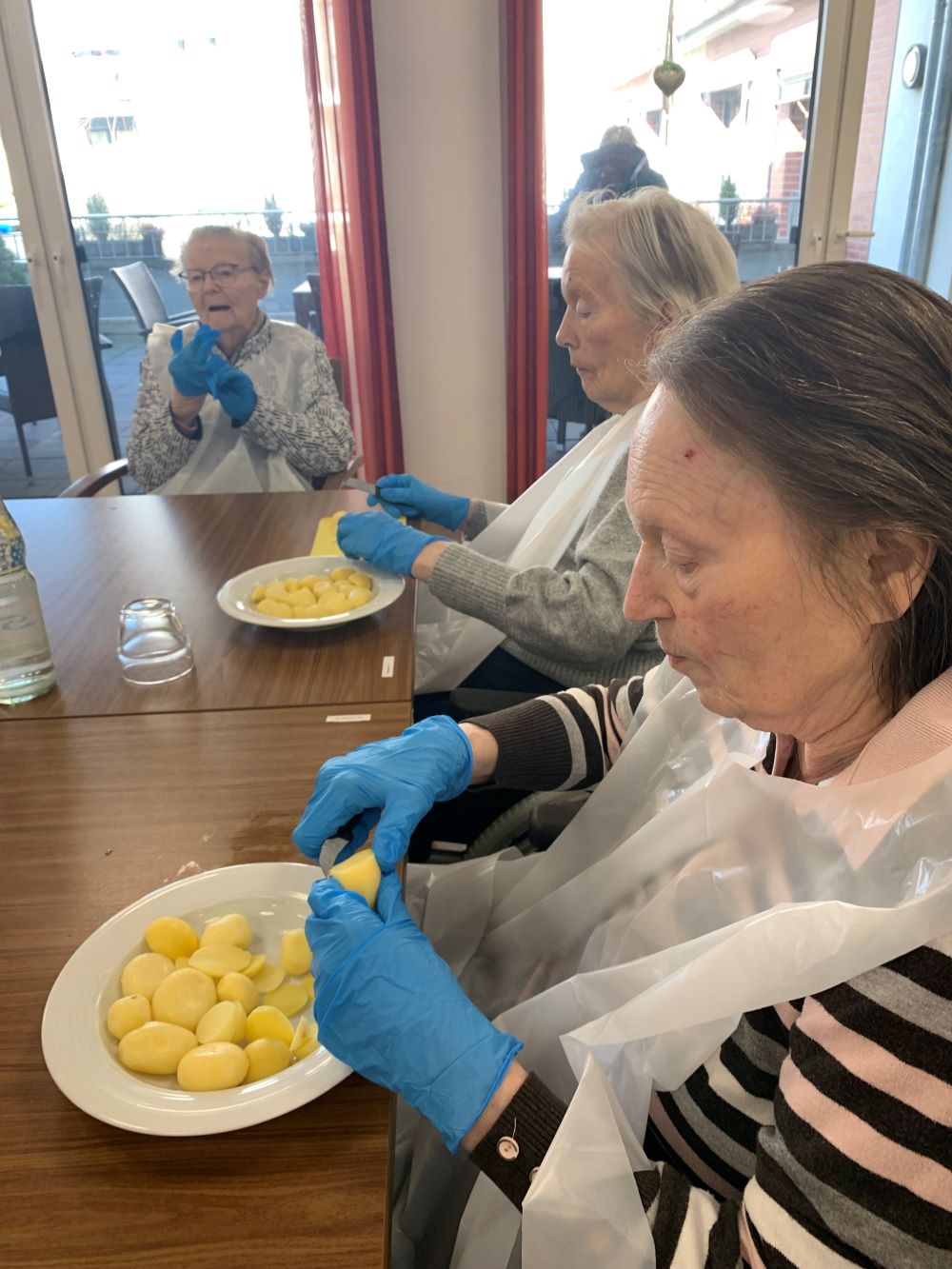 Seniorenresidenz Ennigerloh – Bratkartoffeln mit Spiegelei und Salat