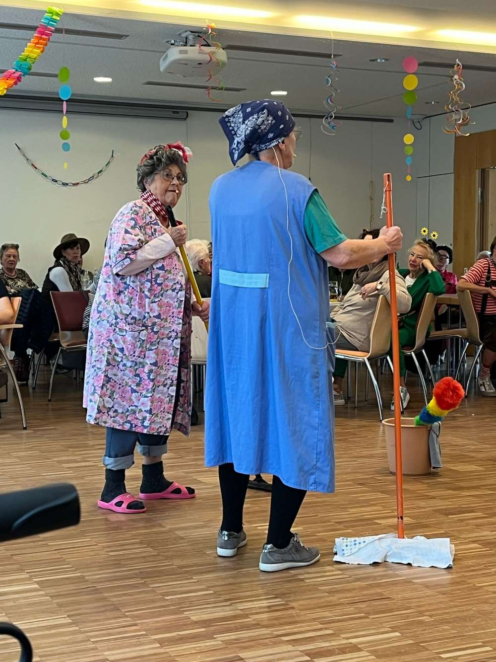 Fasching im Seniorendomizil Haus Raphael – Närrisches Treiben