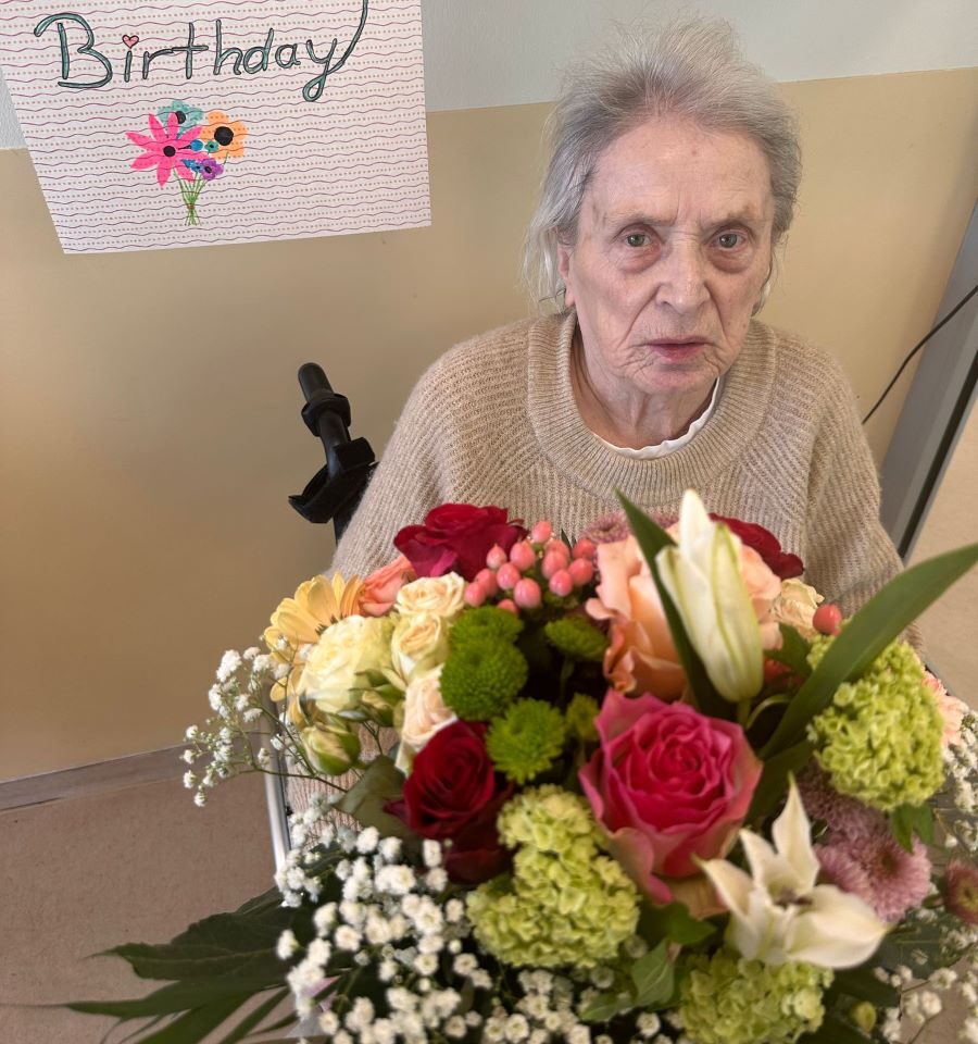 Herzlichen Glückwunsch zum 90. Geburtstag, Frau Niefer!