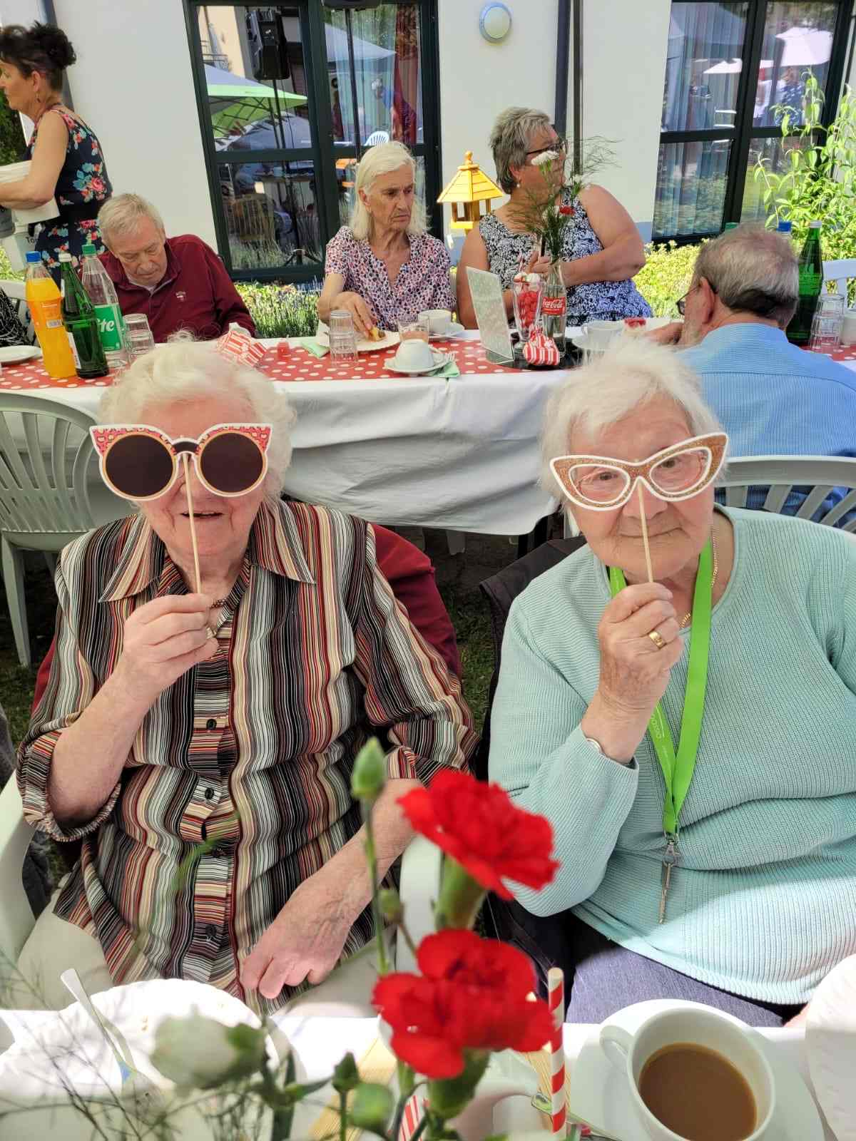 Sommerfest „Die wilden 50er“ in der Seniorenresidenz Am Park