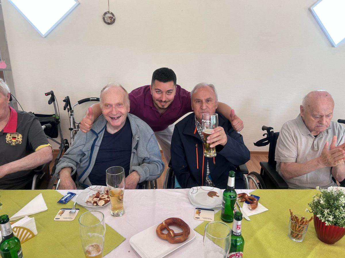 Vatertag im Haus Lukas: Weißwurst, Bier und gute Laune