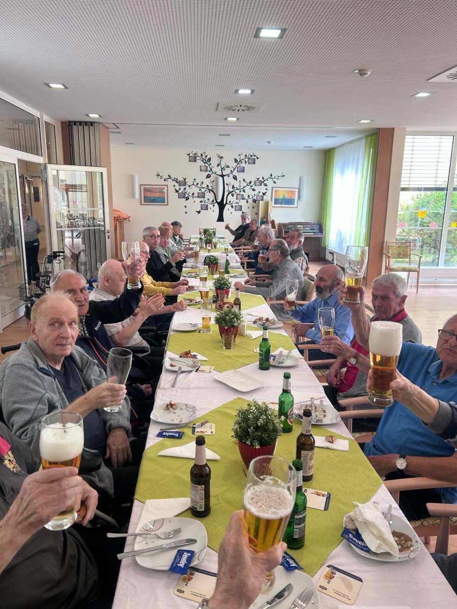 Vatertag im Haus Lukas: Weißwurst, Bier und gute Laune