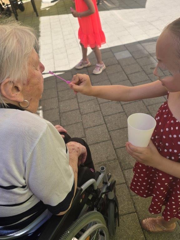 Kindergarten zu Besuch im Haus Lukas