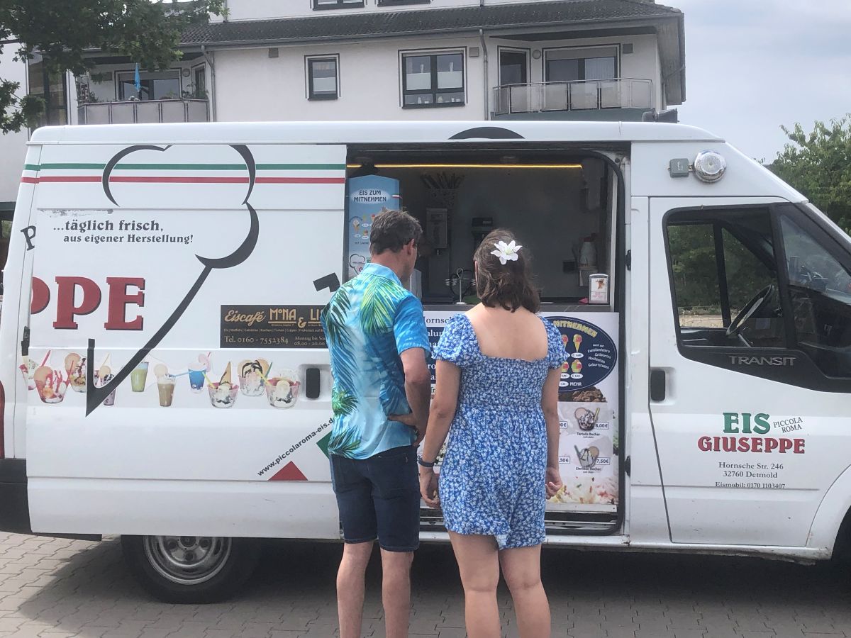 Sommerfest mit Hawaii-Flair in der Seniorenresidenz Extertal